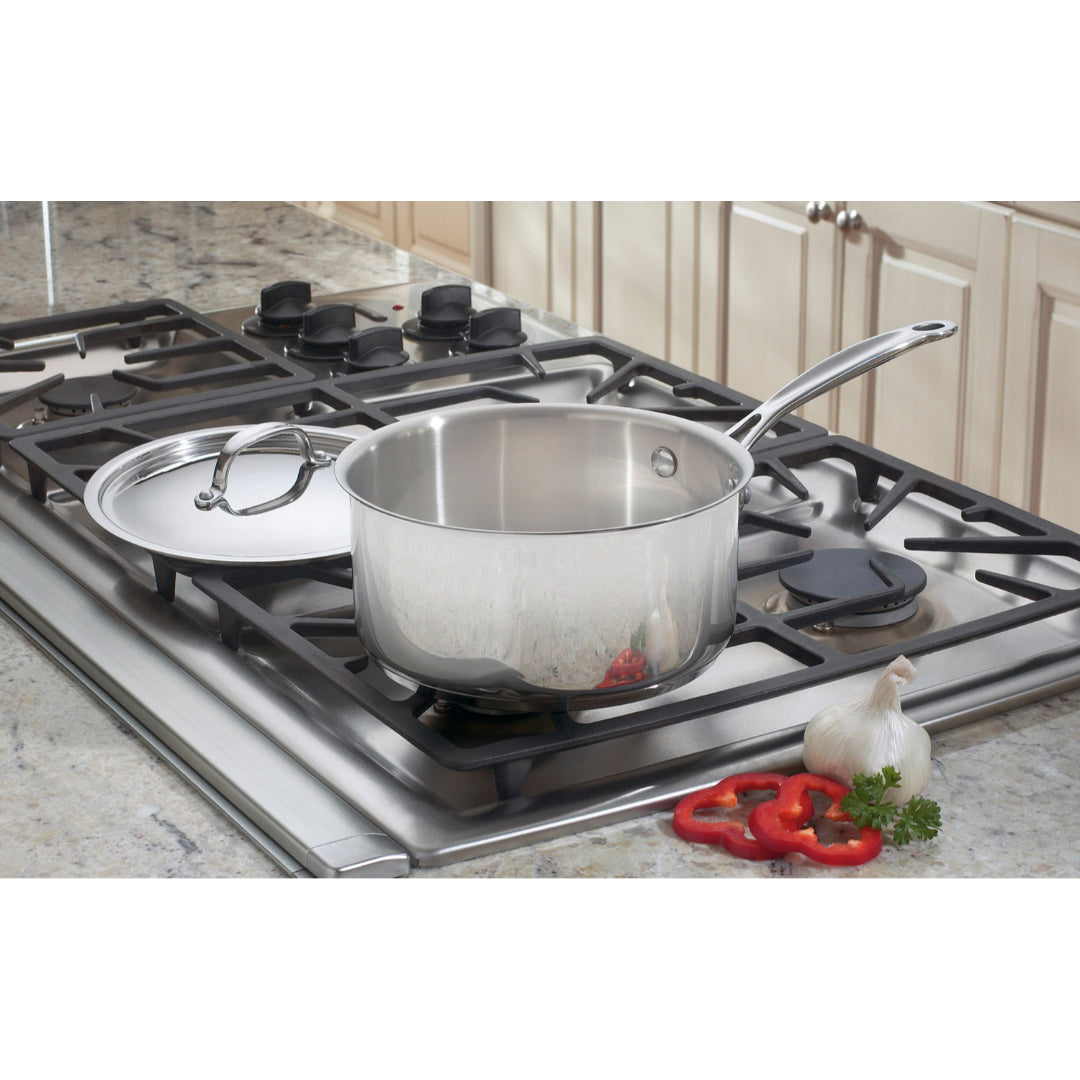 CACEROLA DE ACERO INOXIDABLE CHEF'S CLASSIC™ DE 3 CUARTOS CON TAPA 7193-20  DE CUISINART®?