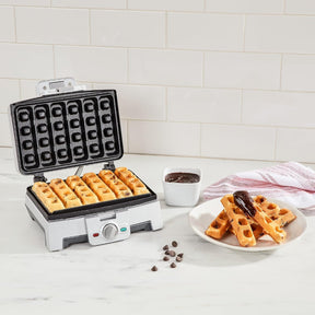 Máquina para hacer palitos de waffle WAF-ST6 de Cuisinart®